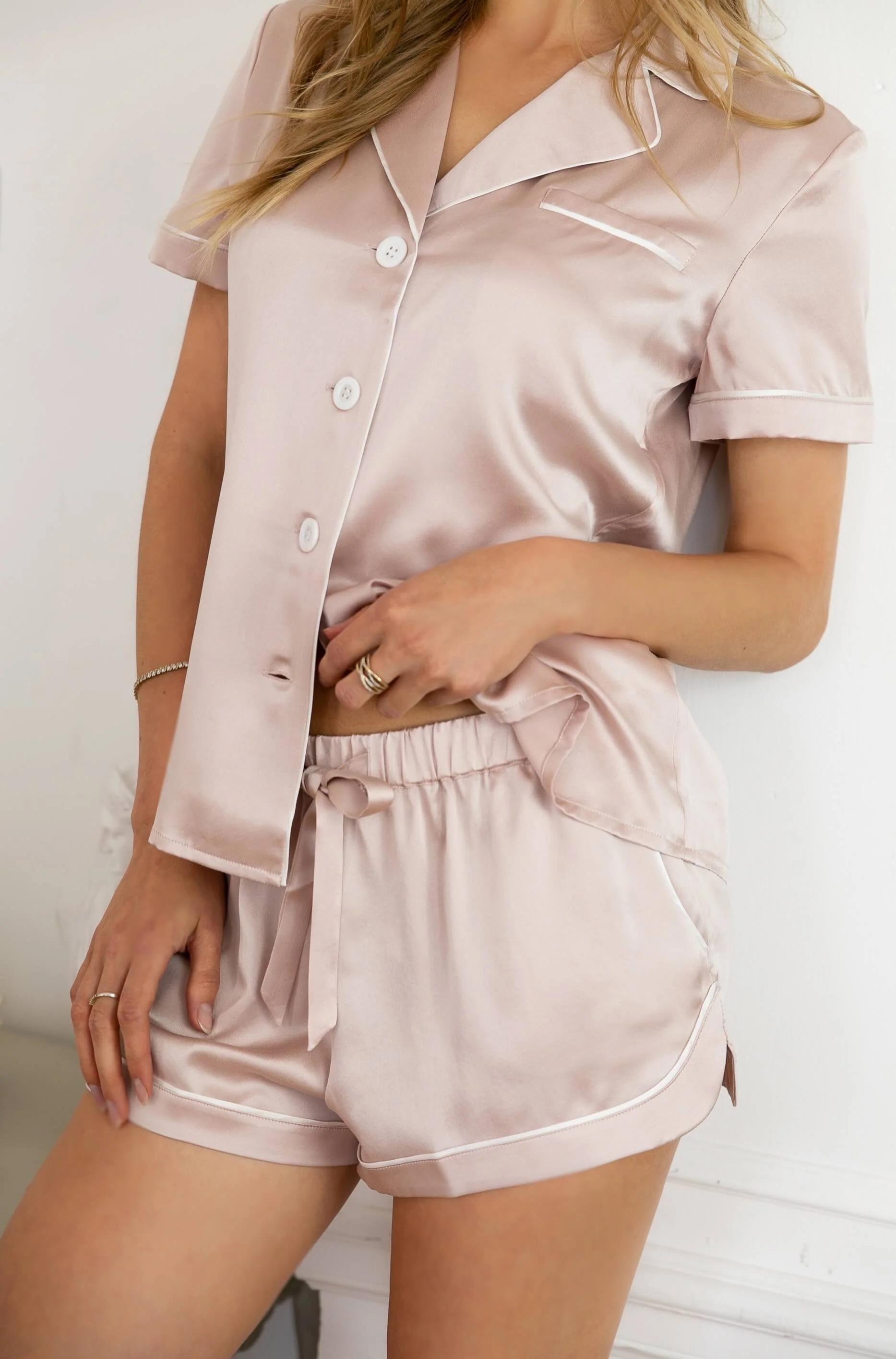 Amore Silk Pajamas - Shorts - Image 8