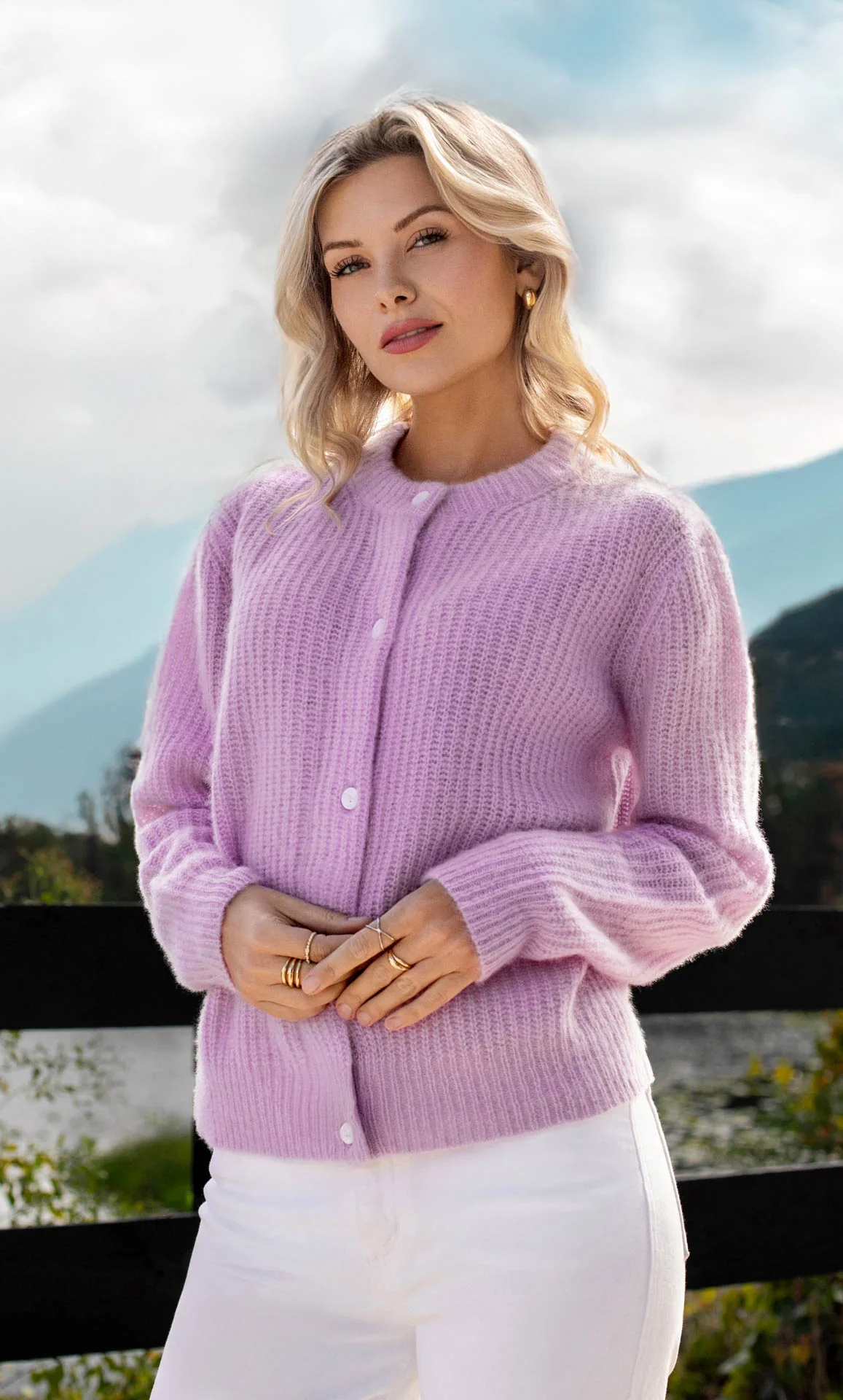 Bianca Boucle Cashmere Cardigan - Image 11
