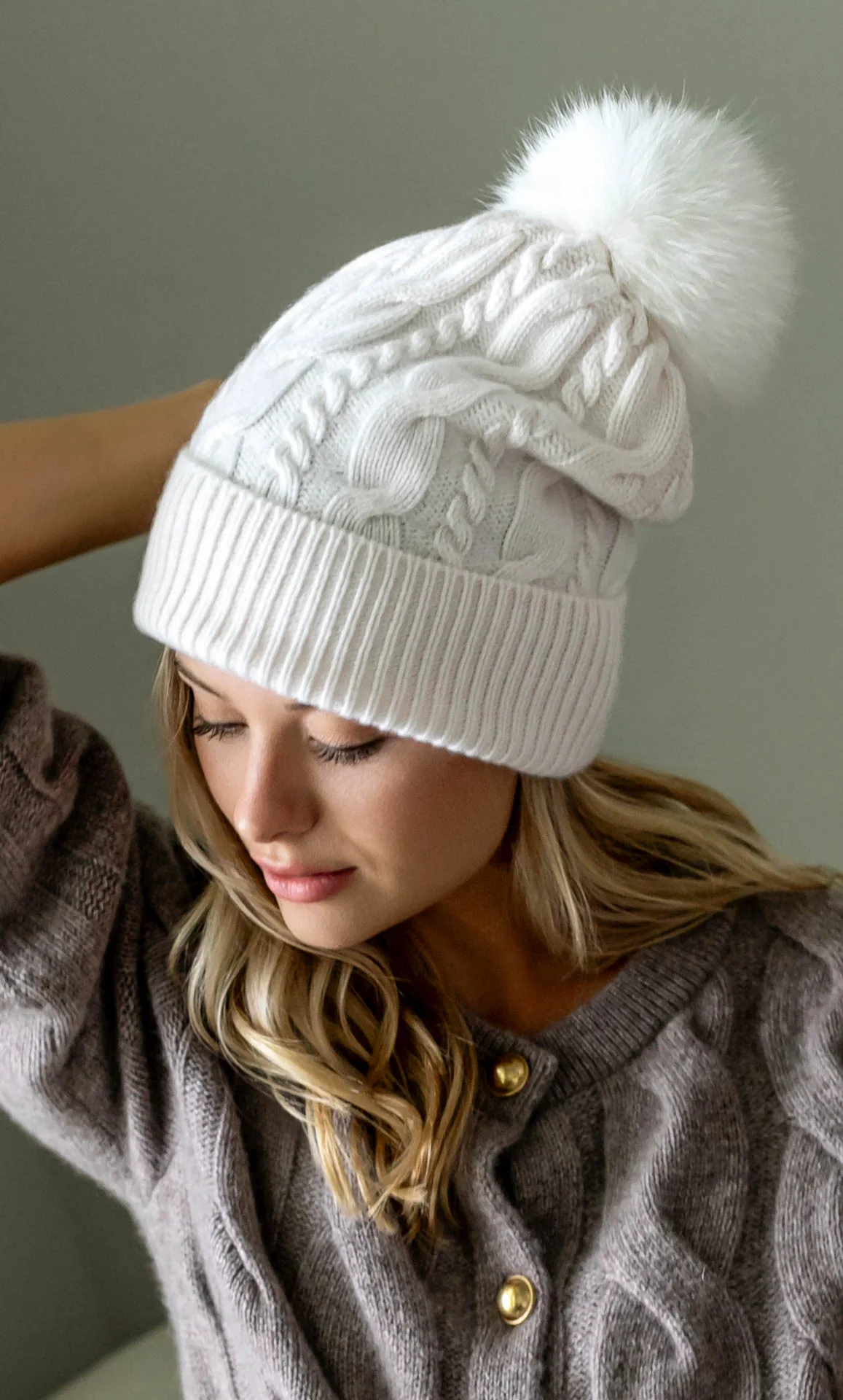 Cable-Knit Cashmere Beanie - Image 20