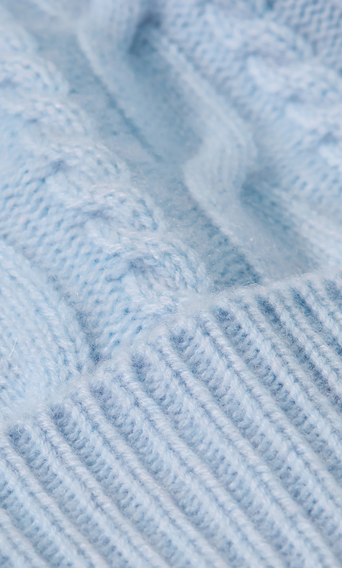 Cable-Knit Cashmere Beanie - Image 40
