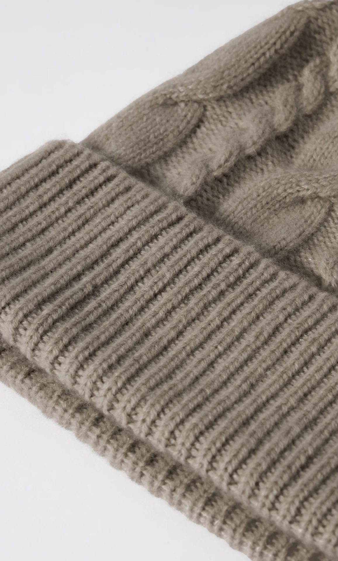Cable-Knit Cashmere Beanie - Image 8