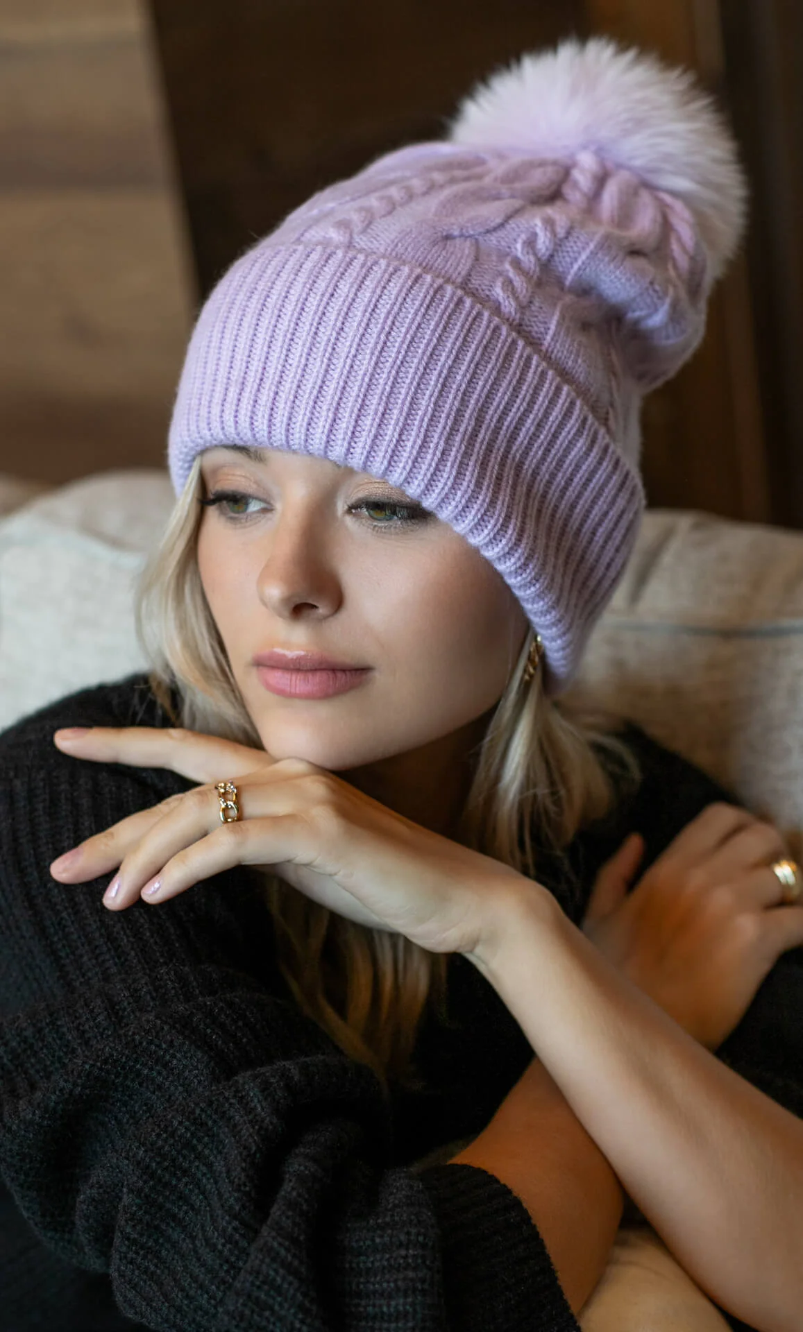Cable-Knit Cashmere Beanie - Image 9