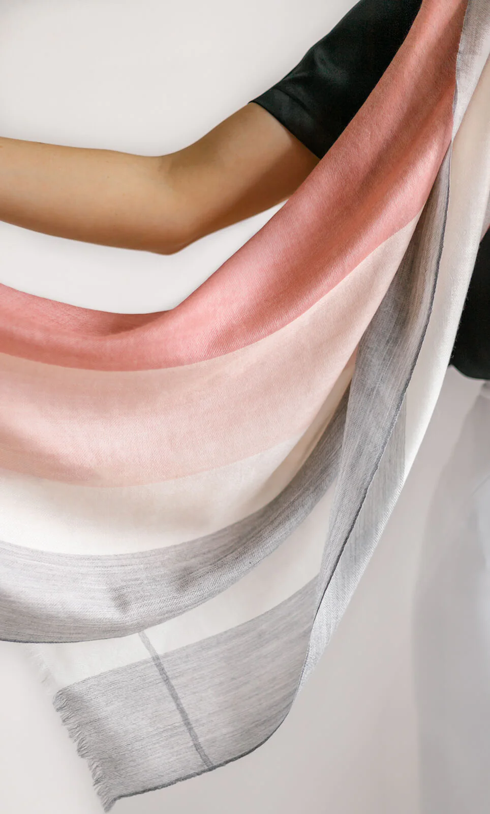 Aria Cashmere Wrap Scarf - Image 28