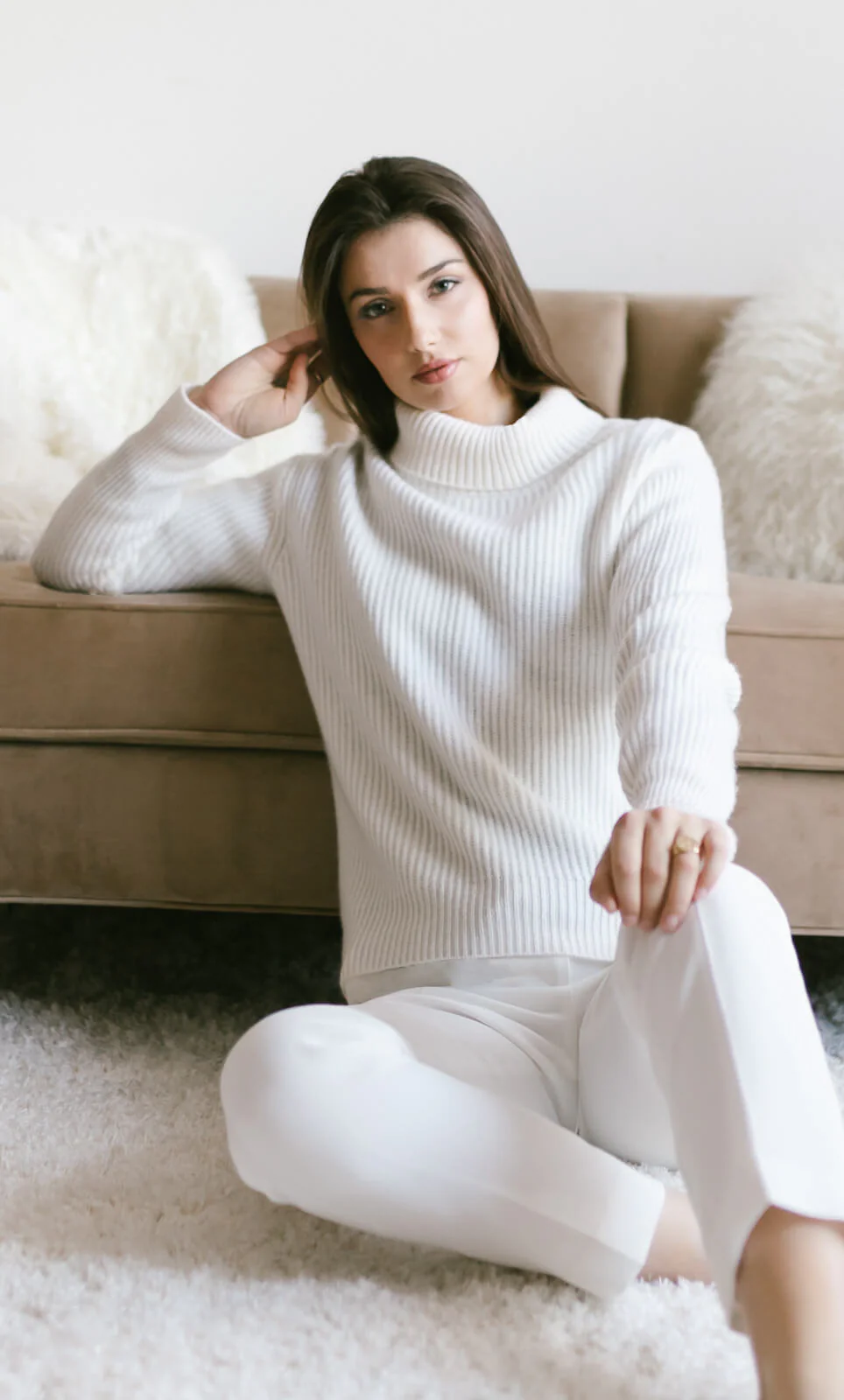 Tessa Cashmere Turtleneck Sweater - Image 15