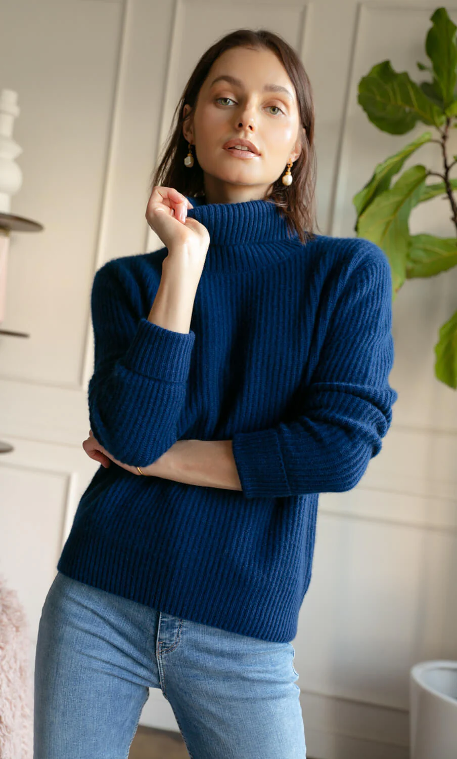 Tessa Cashmere Turtleneck Sweater - Image 44