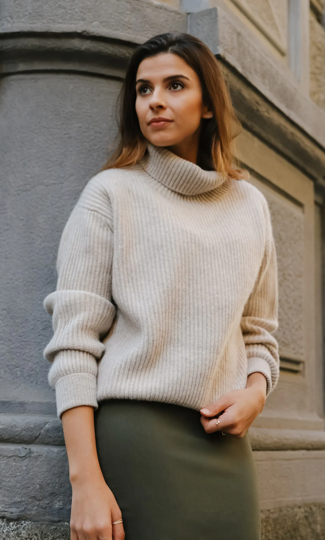 Tessa Cashmere Turtleneck Sweater - Image 8
