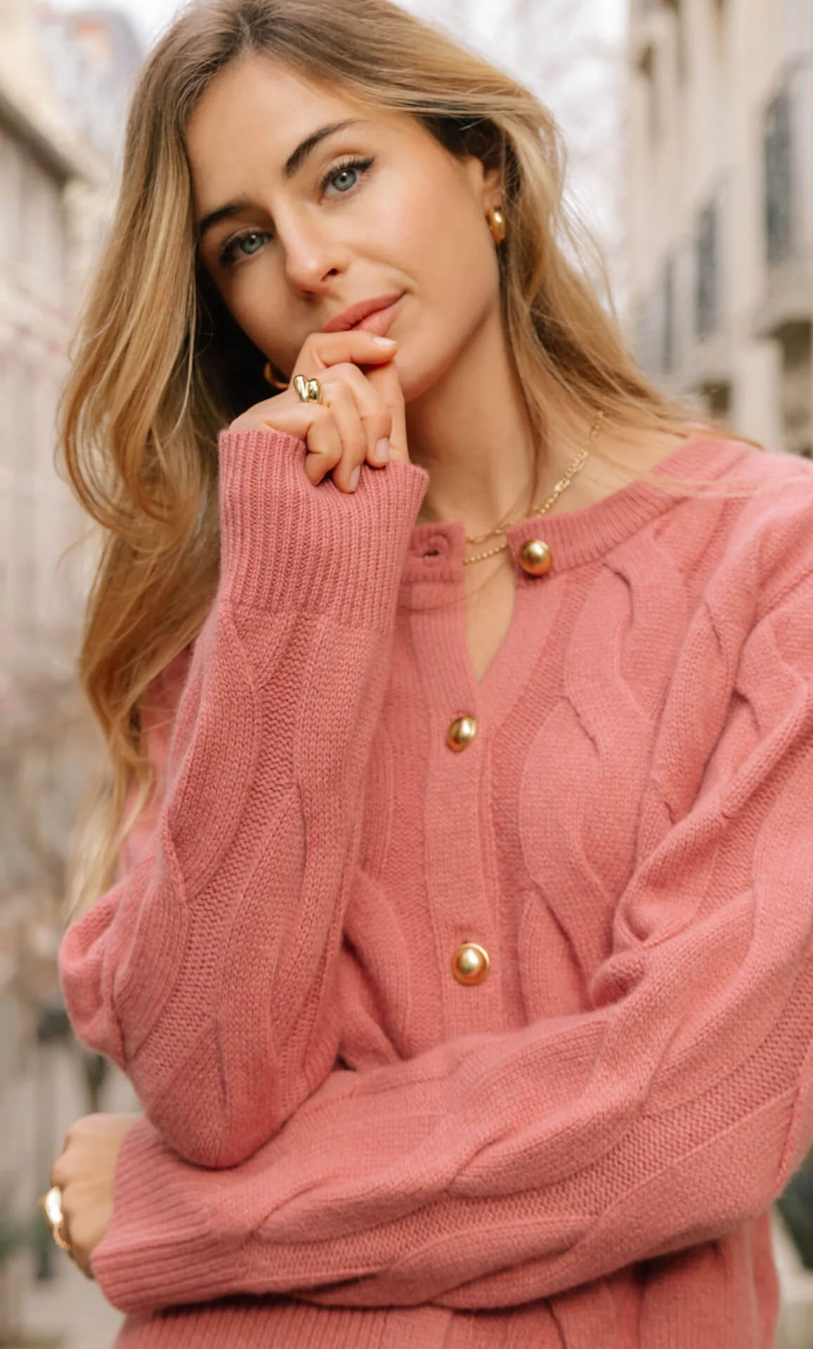 Chamonix Cable Cashmere Cardigan - Image 13