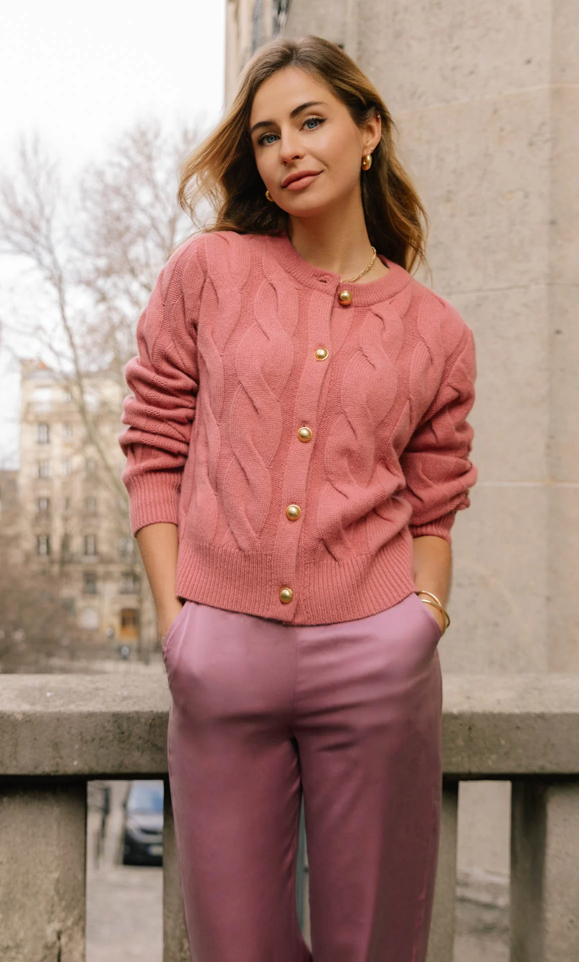 Chamonix Cable Cashmere Cardigan - Image 16