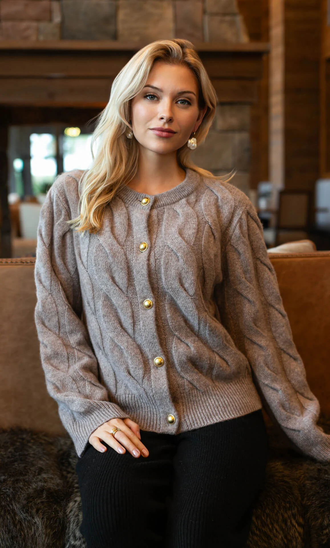 Chamonix Cable Cashmere Cardigan - Image 20