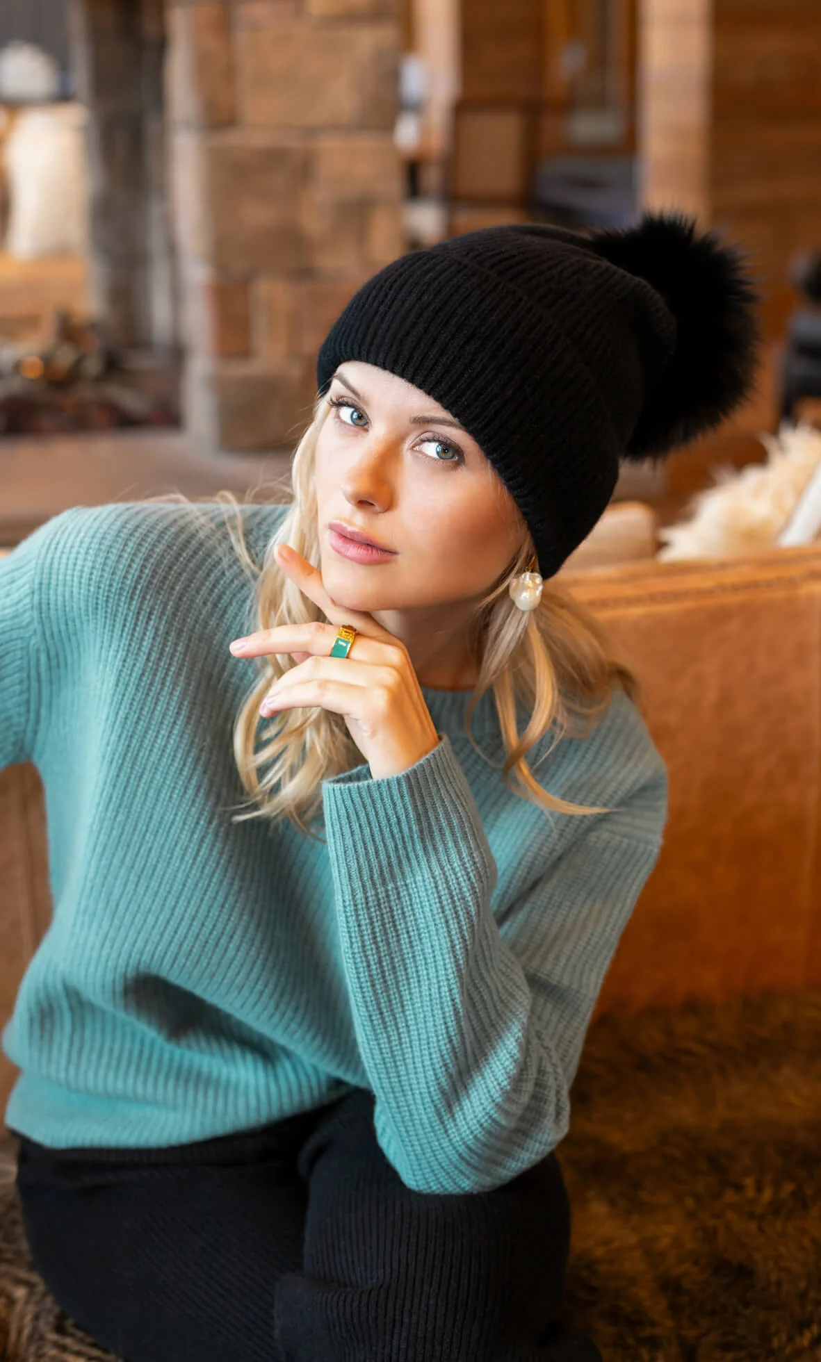 Classica Cashmere Beanie - Image 18
