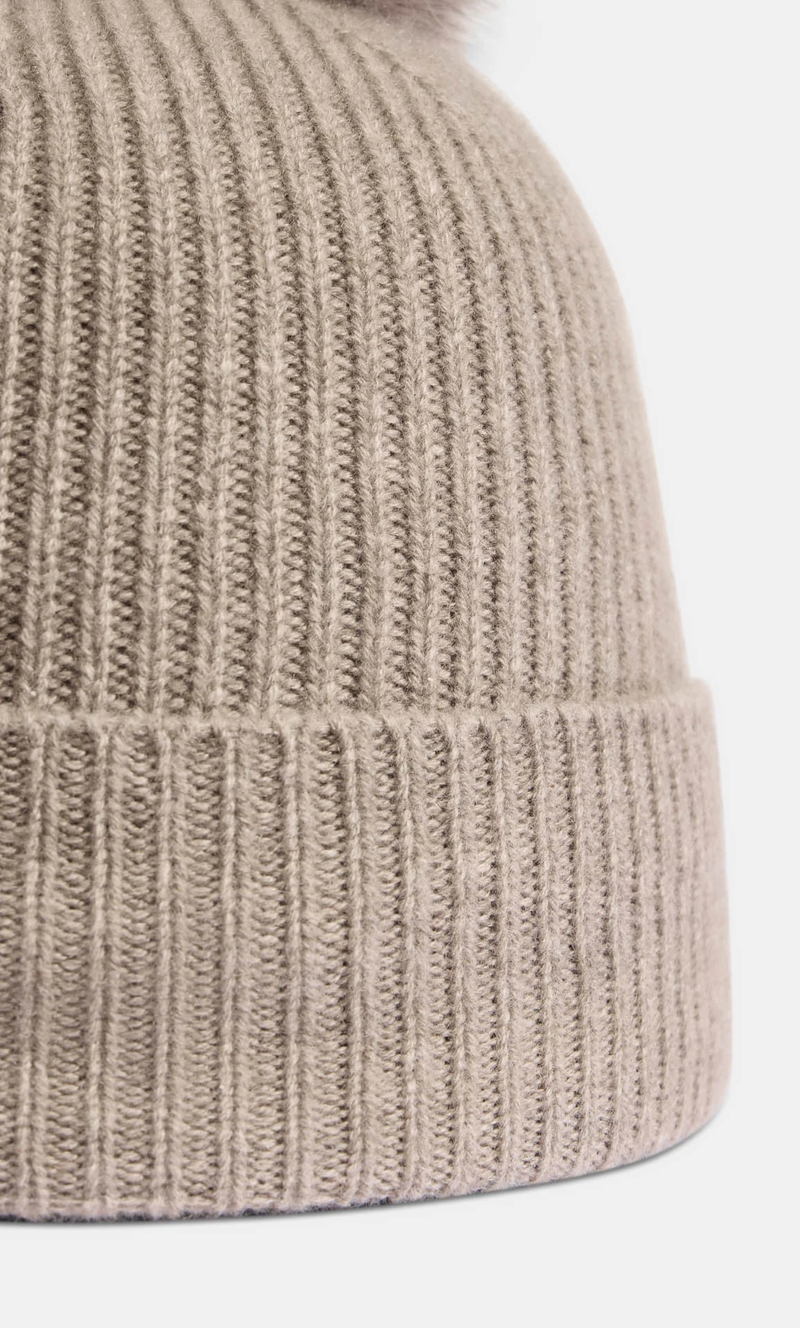 Classica Cashmere Beanie - Image 26