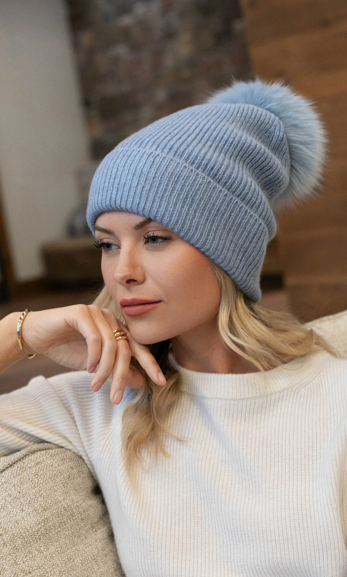 Classica Cashmere Beanie - Image 29