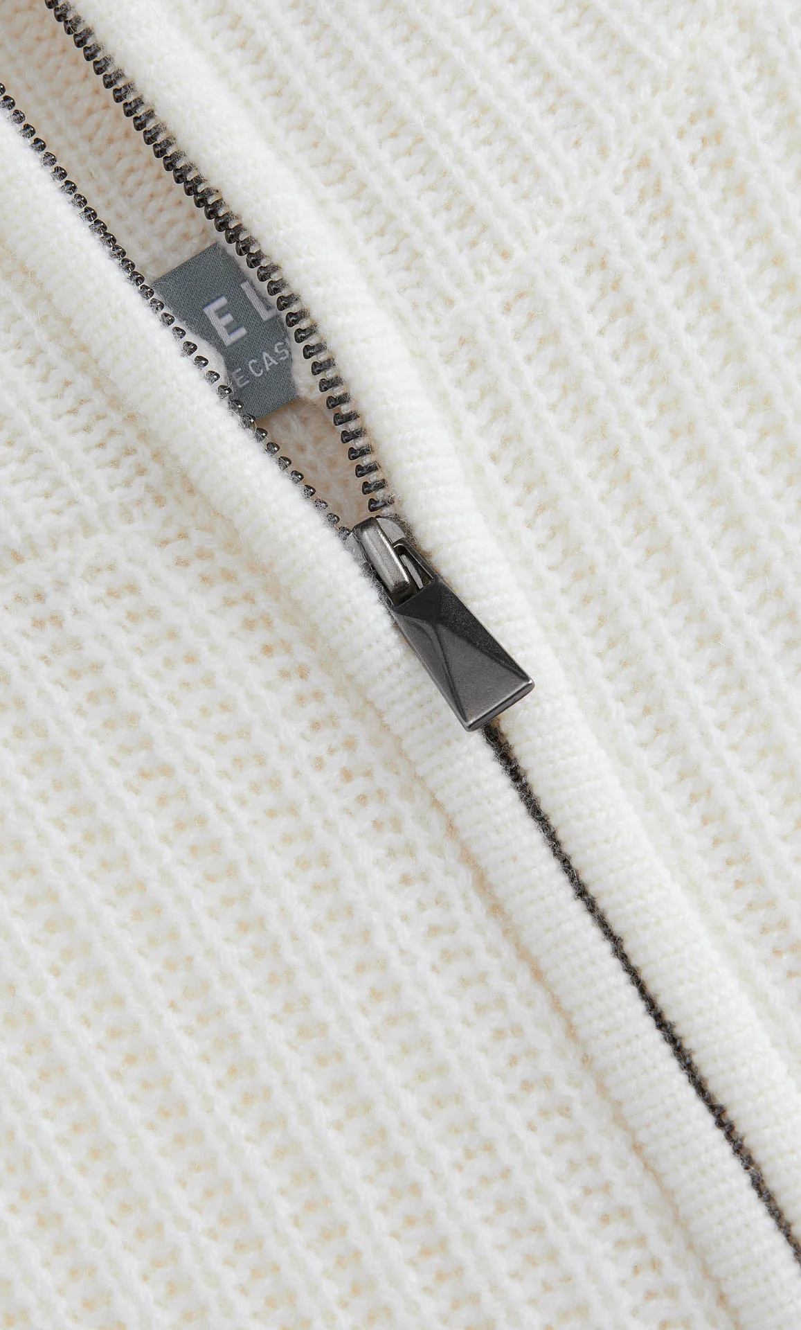 Cortina Cashmere Half-Zip Sweater - Image 17