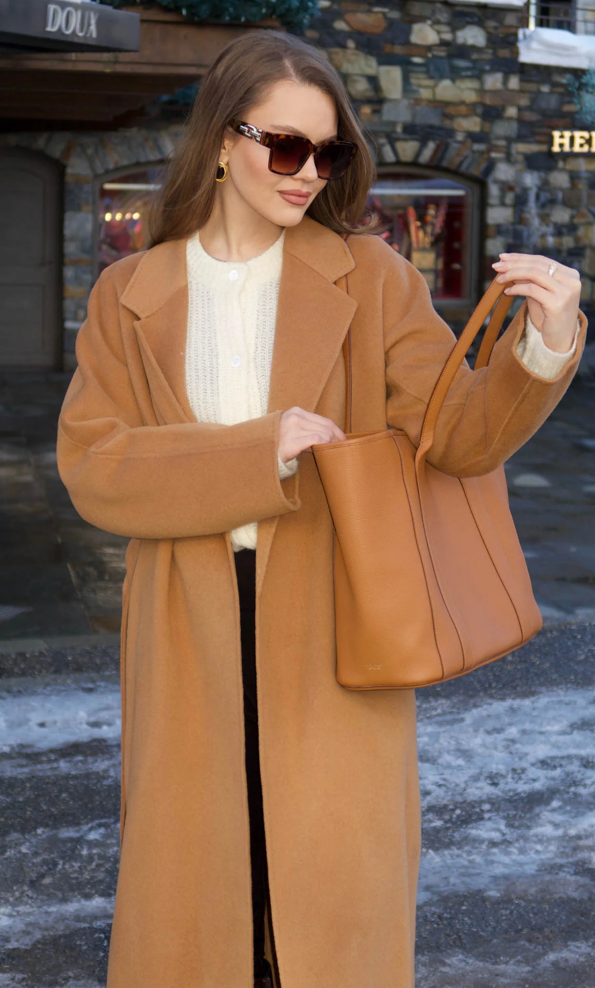 Marcella Cashmere Overcoat - Image 12