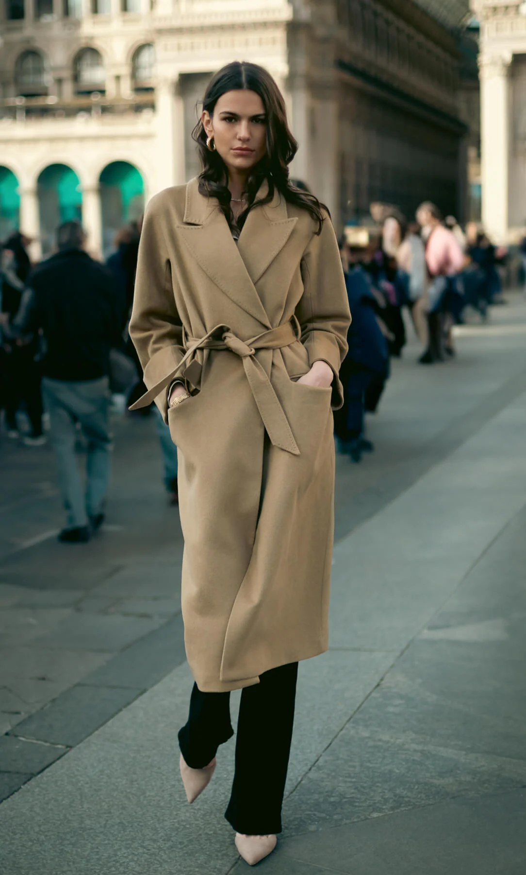 Raphaella Double-Breasted Cashmere Coat - Image 12