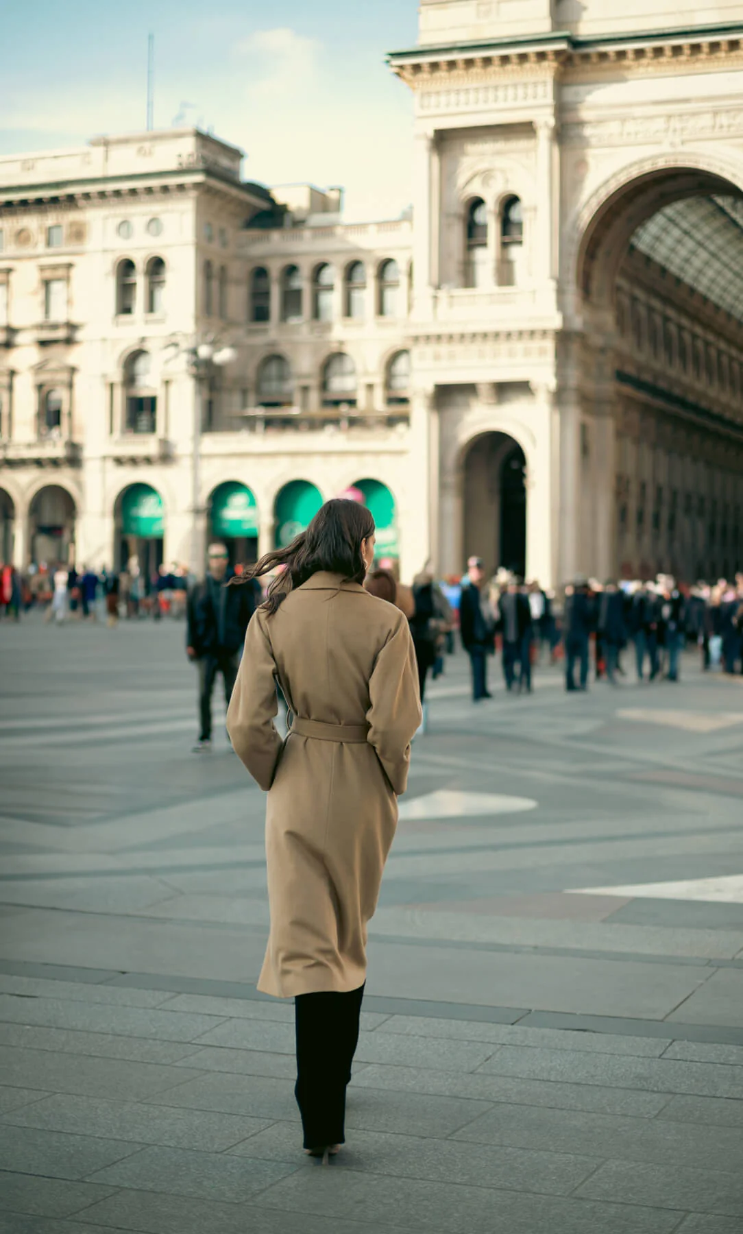 Raphaella Double-Breasted Cashmere Coat - Image 13