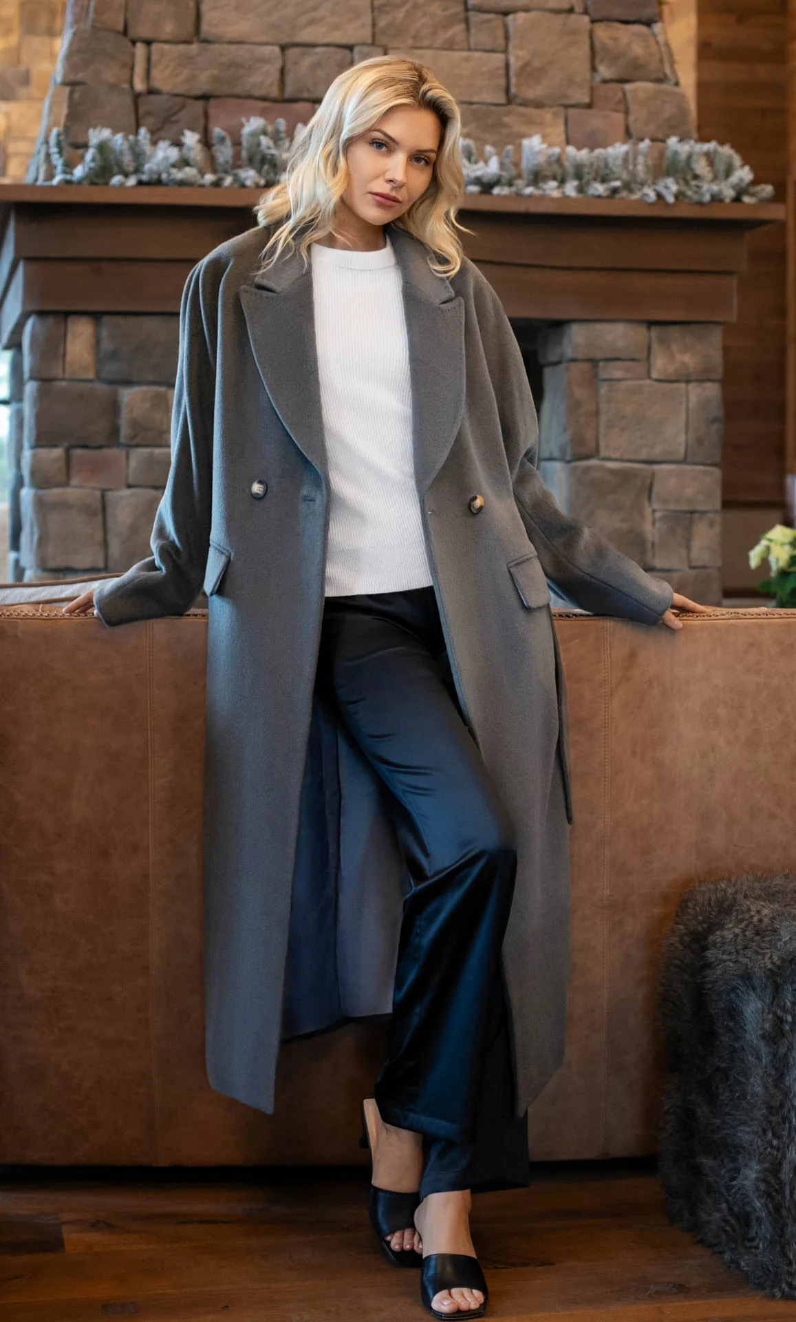 Raphaella Double-Breasted Cashmere Coat - Image 26