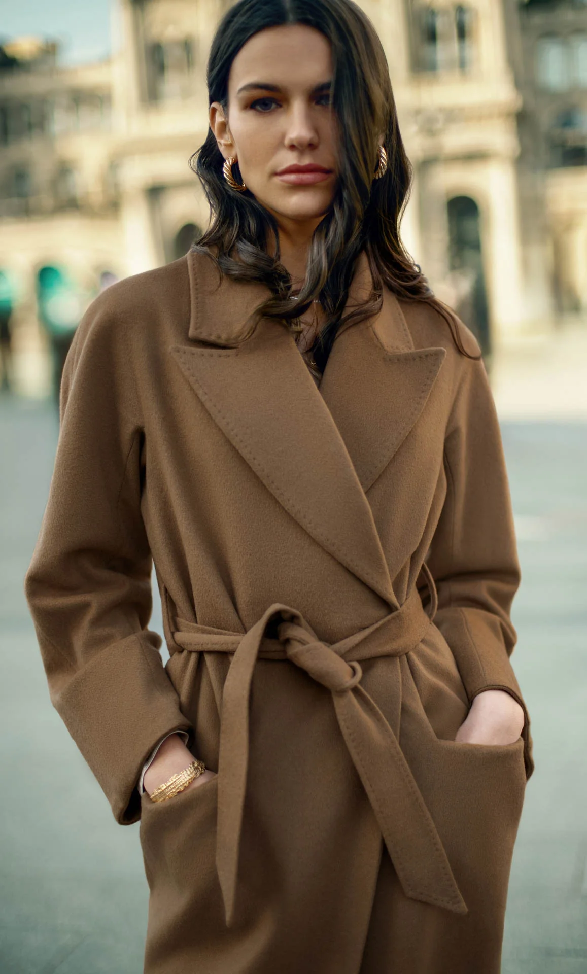 Raphaella Double-Breasted Cashmere Coat - Image 4