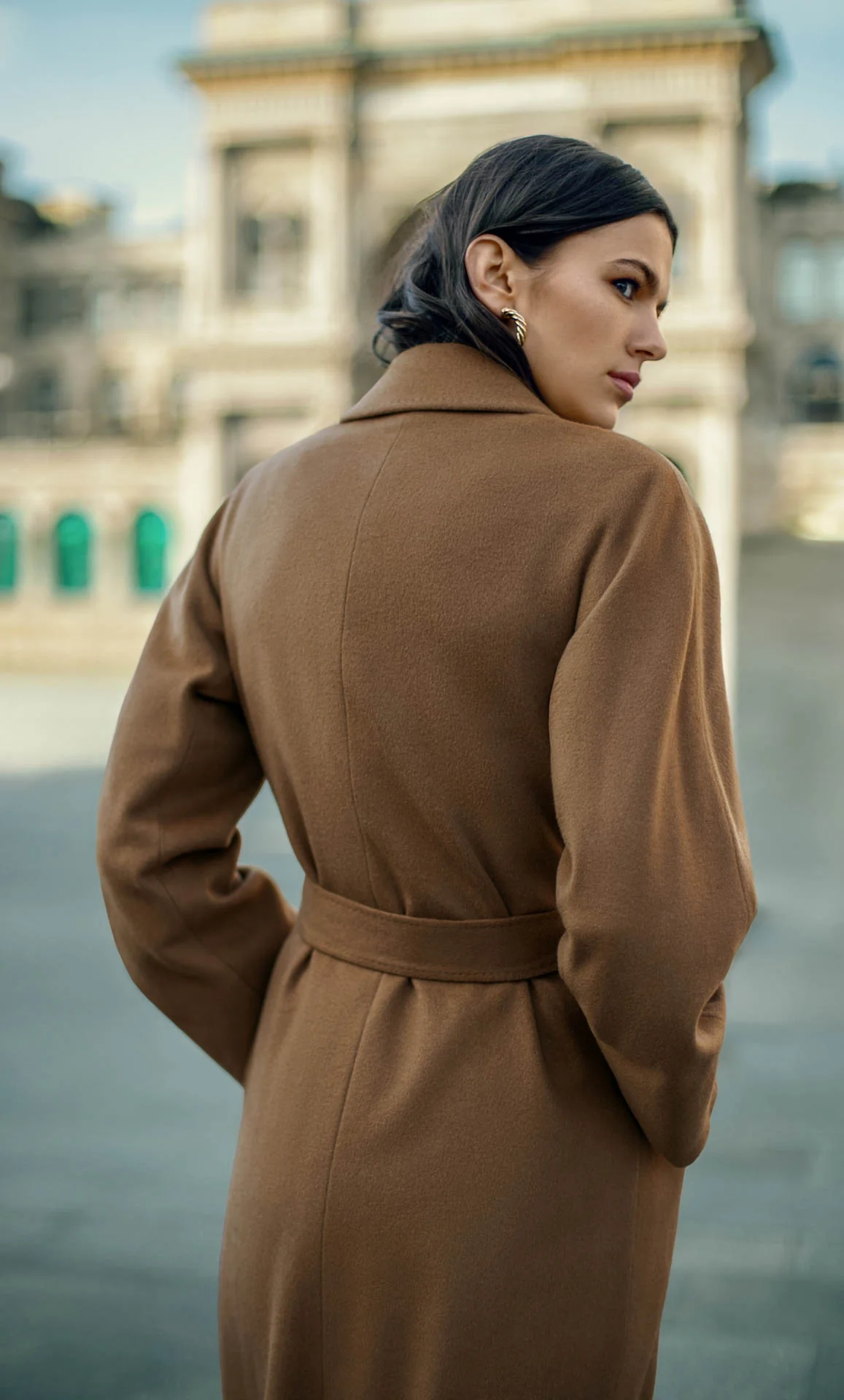 Raphaella Double-Breasted Cashmere Coat - Image 6