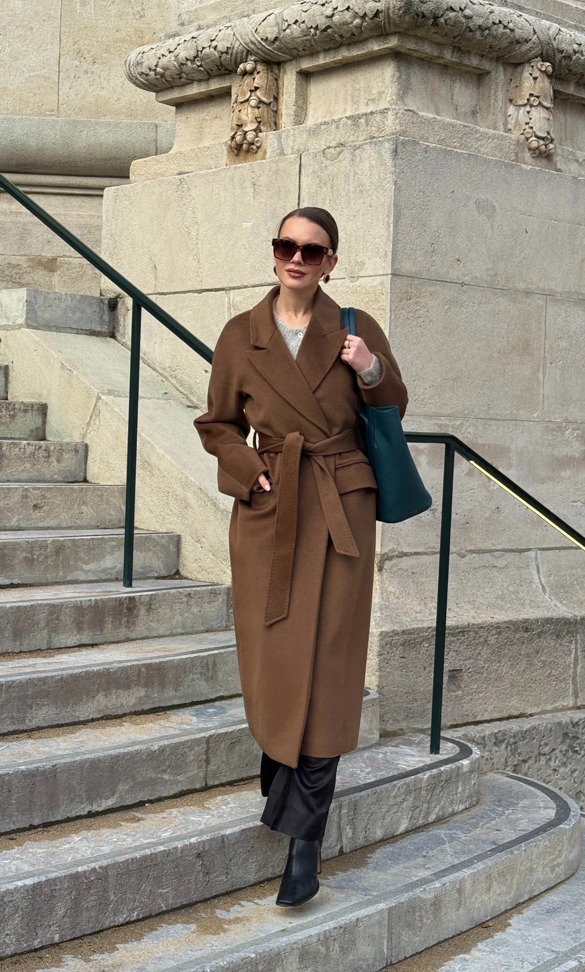 Raphaella Double-Breasted Cashmere Coat - Image 8