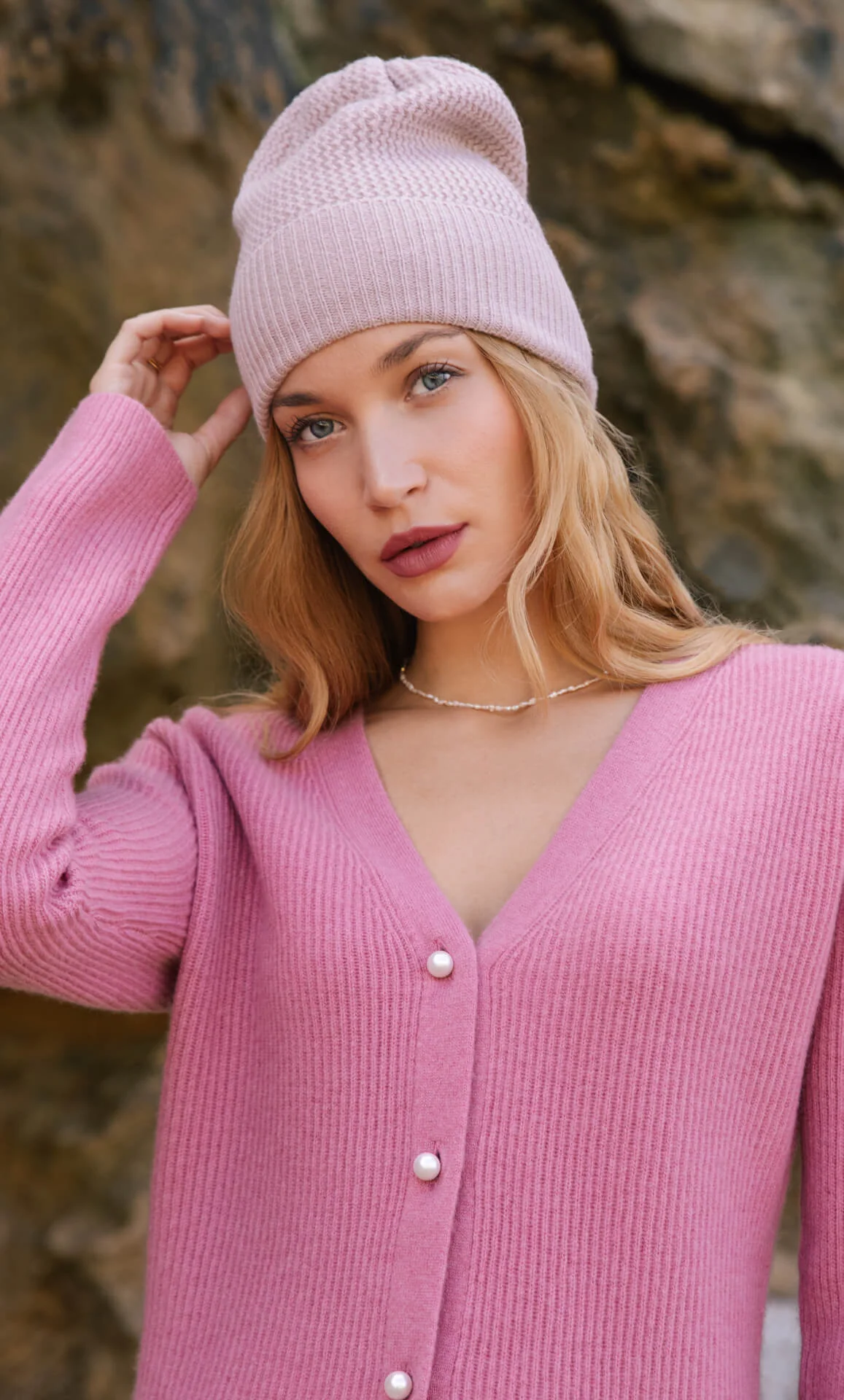 Wave Cashmere Beanie - Image 6