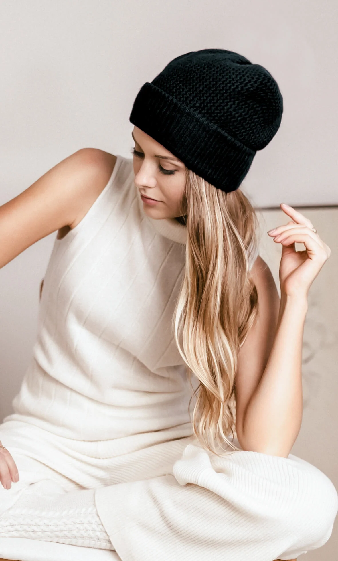Wave Cashmere Beanie - Image 7